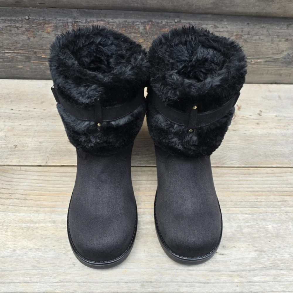 GBG Los Angeles NEW!! Alstyn Cozy Glam Chic, Warm, Faux Fur Winter Bootie 7M